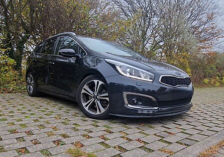 Kia Cee'd Sportswagon Allwetter,Automatik,Panor....