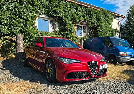 Alfa Romeo Giulia Quadrifoglio Manual, Carbon seats