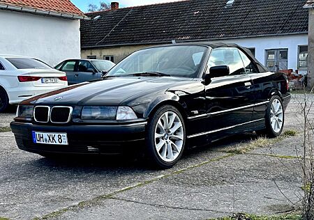 BMW 318i Cabrio - 17 Zoll M-Lederlenkrad Leder