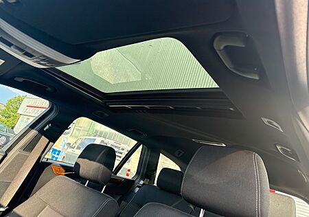 Mercedes-Benz E 220 BlueTEC T BlueEFF. Edition Autom. Edition