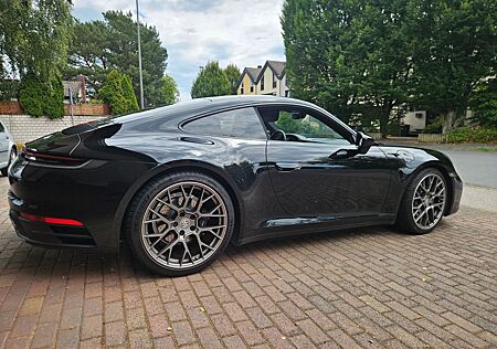 Porsche 992 Carrera Coupé Carrera