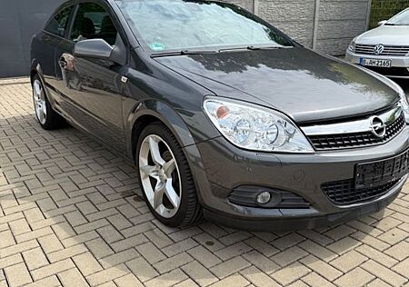 Opel Astra H GTC Sport 18 Zoll Klima TÜV NEU