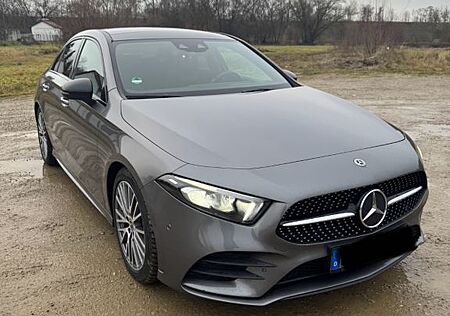 Mercedes-Benz A 200 - Limousine volle Hütte