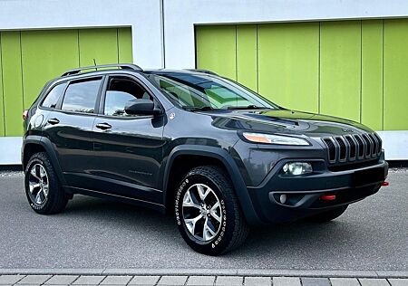 Jeep Cherokee 3.2 V6 200kW 4x4 Trailhawk Autom. T...