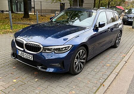 BMW 320i Touring Sport, Leder, HUD, Navi,Winterräder