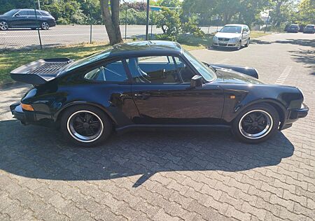 Porsche 930 turbo 3.3