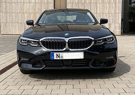 BMW 320d Sport Line Automatik Sport Line