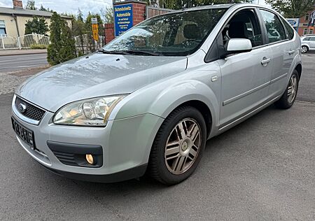Ford Focus Lim. Ghia Klima - Automatikgetriebe