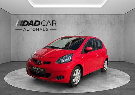 Toyota Aygo (X) gebraucht kaufen Toyota Aygo (X) Aygo (X) 1.0 Cool 2.Hand *Klima*AUX*4-Season*