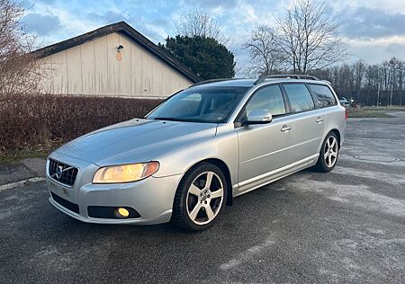 Volvo V70 2.5T Aut. *Leather*