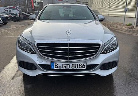 Mercedes-Benz C 200 sehr gepflegt/Scheckheft/Kamera/LED