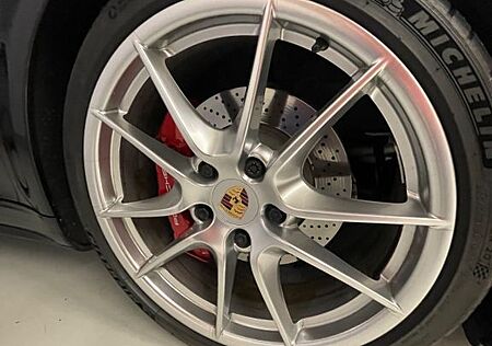 Porsche 991 Carrera 4S Cabriolet Carrera S