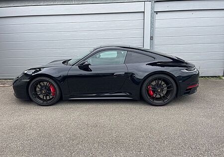 Porsche 992 4 GTS Coupe