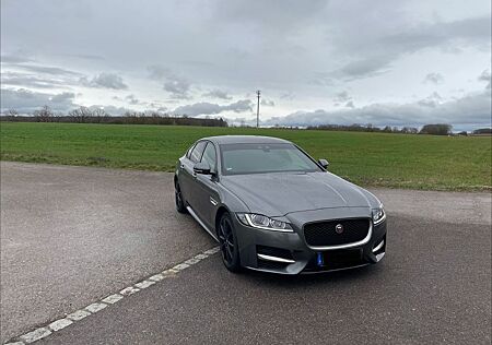 Jaguar XF E-Performance 163PS R-Sport Automatik R-Sport