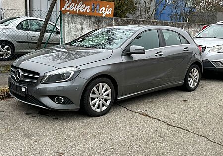 Mercedes-Benz A 200 -TEILLEDER- XENON-NAVY-TEL---01704684029--