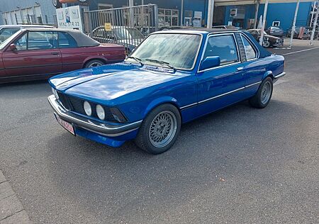 BMW 323i BAUR Hartge H3 2,7 215 PS