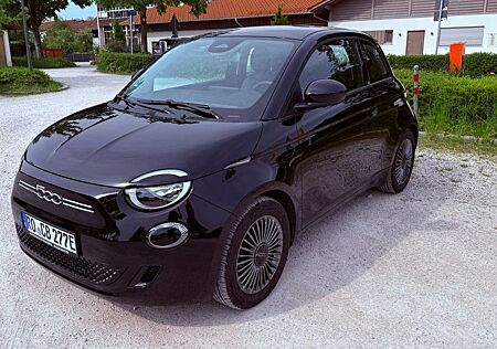 Fiat 500E "la Prima" Cabrio 42 kWh La Prima