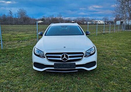 Mercedes-Benz E 200 d T Autom. -