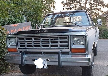 Dodge RAM W150 "Power Wagon" 4x4