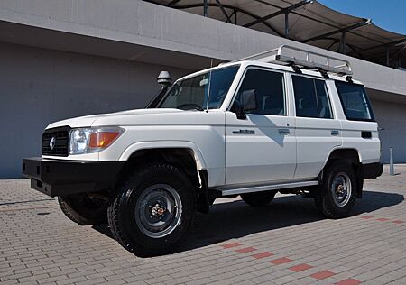 Toyota Land Cruiser HZJ 76, 4.2D, expedition, buschtaxi
