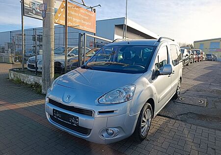 Peugeot Partner Tepee Allure*KLIMA*TEMP*PDC*AHK*FAMILY*