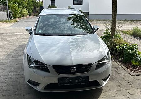 Seat Leon ST 2.0 TDI 110kW Start&Stop Style weiß