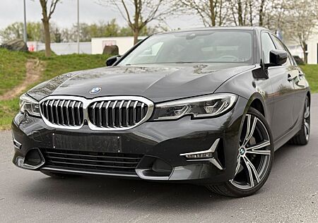 BMW 330 i Luxury Line*HEAD-UP*LASER*SPORT-SITZE*