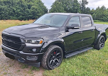 Dodge RAM 5,7 Laramie Black Sport LPG AHK