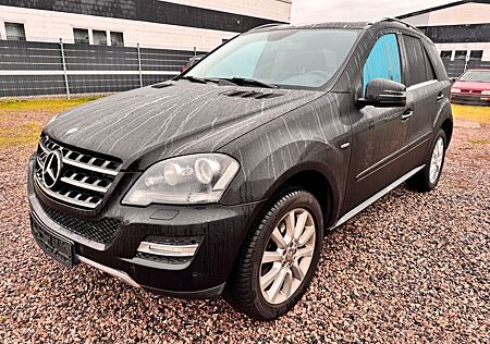 Mercedes-Benz ML 300 ML CDI BlueEfficiency 4Matic