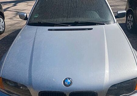 BMW 320d touring e46