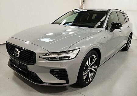 Volvo V60 Plug-In-Hybrid T6 AWD Recharge Plus Dark