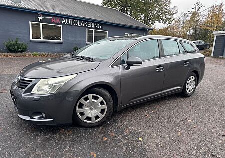 Toyota Avensis Kombi Basis