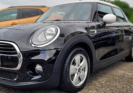 Mini Cooper 5-Türen Navi Klima TÜV Neu 2J. Garantie