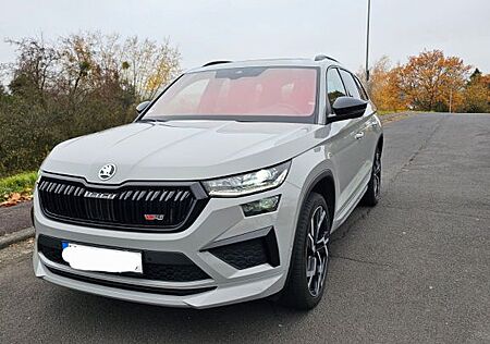 Skoda Kodiaq 4x4 RS + Pano + Standh. + AHK + 7-Sitzer