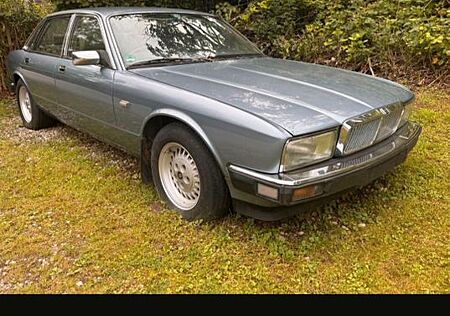 Jaguar XJ40 3.6 Automatik Sovereign