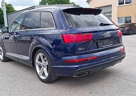 Audi Q7 50 TDI quattro S-Line/7-Sitzer/Bose
