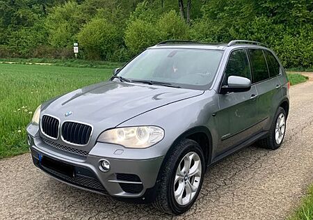 BMW X5 xDrive30d -Softclose-Sitzbelüftung-7sitze-