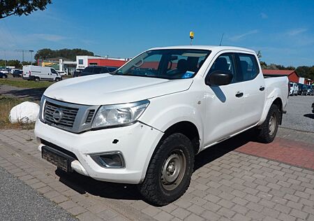 Nissan Navara NP300 Visia Double Cab 4x4