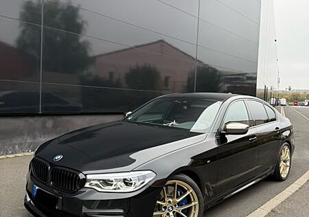 BMW M550i xDrive Unfallfrei M Performance Scheckheft