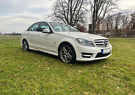 Mercedes-Benz C 220 CDI BlueEFFICIENCY AMG Packet