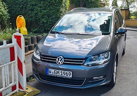 VW Sharan Volkswagen 2.0 TDI DSG 125kW BMotion Tech Highli...