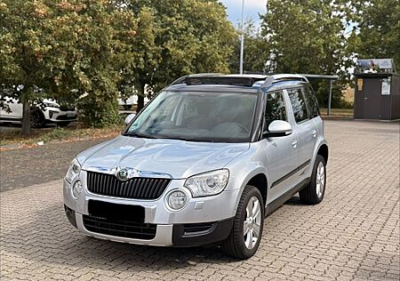 Skoda Yeti 2.0 TDI 4x4 Panorama Top Zustand TÜV 09.28