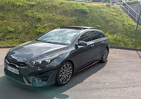 Kia Pro_ceed pro_cee'd / ProCeed 1.6 T-GDI DCT GT GT