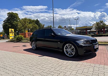 BMW 330i touring - Logic7, M-Paket, Automatik, Pano
