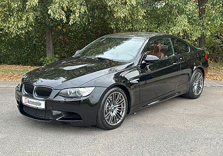 BMW M3 4.0V8 420PS NAVI Carbondach PDC/H Leder LM18