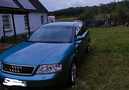 Audi A6 2.4 Avant -