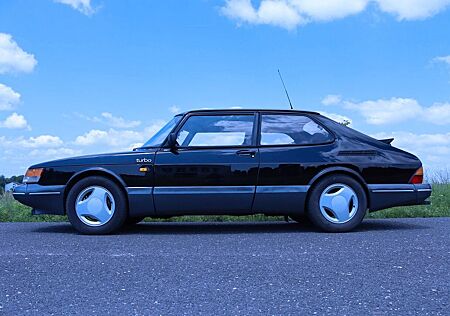 Saab 900 Turbo Aero