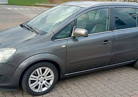 Opel Zafira 1.9 CDTI 88kW Auto INNOV. "110 Jahre"...