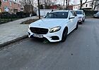 Mercedes-Benz E 220 d T Autom. - AMG line