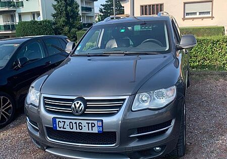 VW Touareg Volkswagen 3.0 V6 TDI Tiptronic -